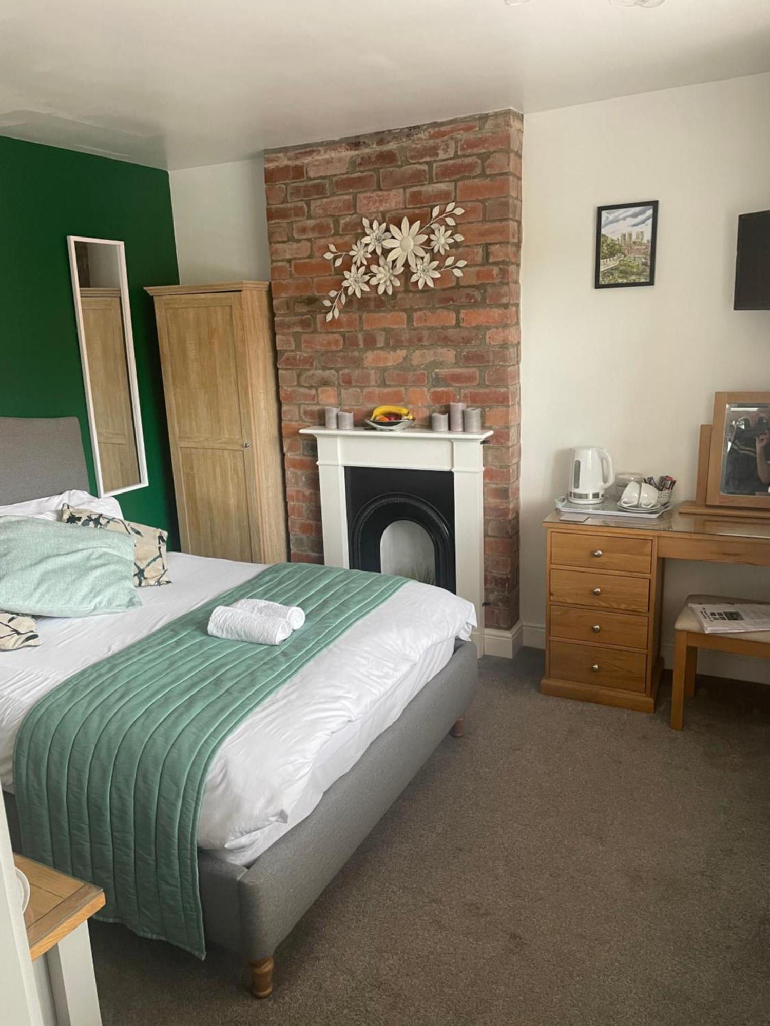 Camaraderie Guest House York Extérieur photo